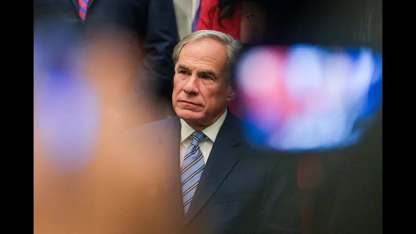 Gov. Greg Abbott threatens Texas House Democrats with removal from office for fleeing state