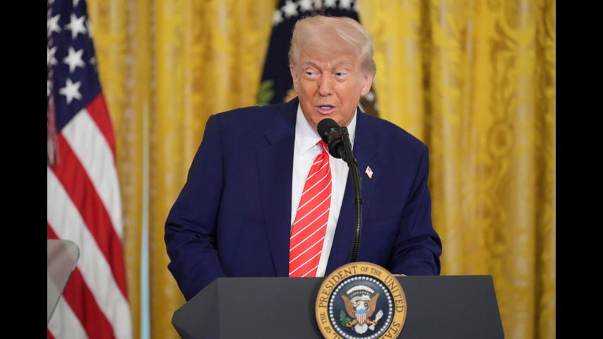 Trump propone reducir aranceles a China previo a reunión mientras busca aliviar guerra comercial