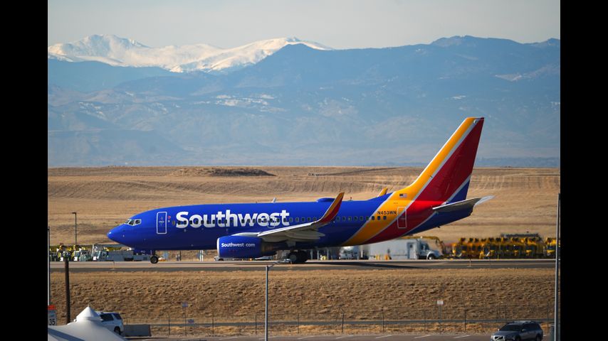 US government sues Southwest Airlines and fines Frontier for chronically delayed flights