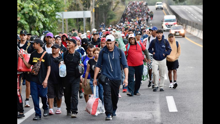 Trump suspende sistema de asilo, lo que deja a inmigrantes frente a un futuro incierto