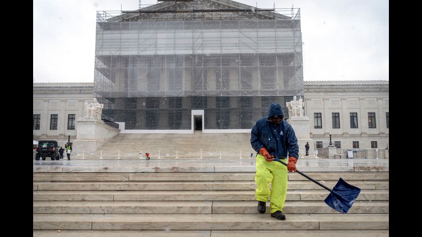 Supreme Court seems likely to back Trump's power to fire independent agency board members