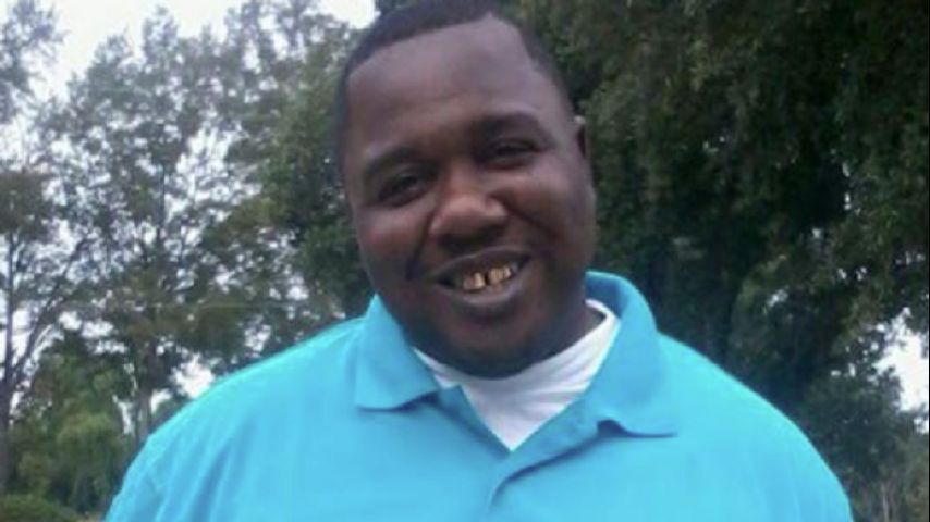 Sterling family says shooting fit racist behavior of police force, Sterling in agony as he died