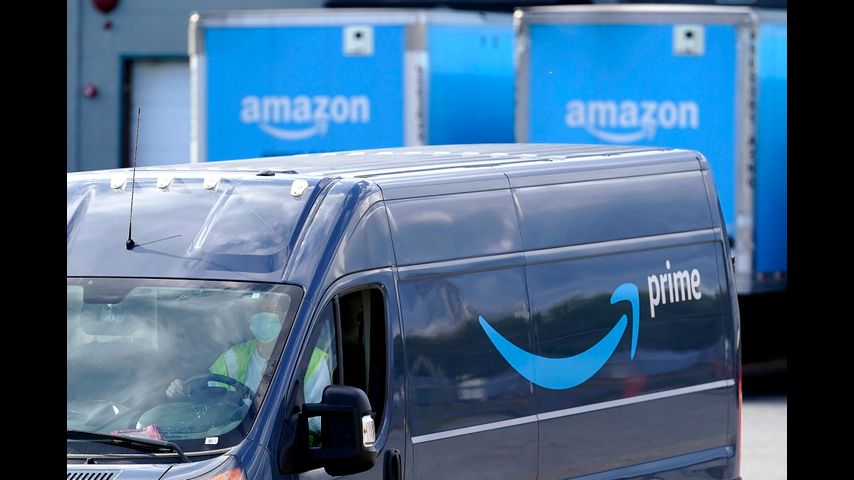 Amazon expands its perishable delivery service, putting pressure on traditional grocers