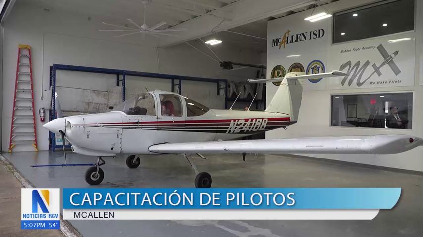 Academia de vuelo de McAllen duplica cupo para cursos de piloto