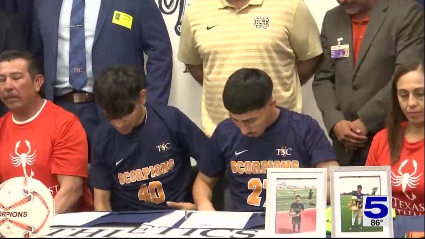 Edinburg North soccer stars both sign to join Texas Southmost