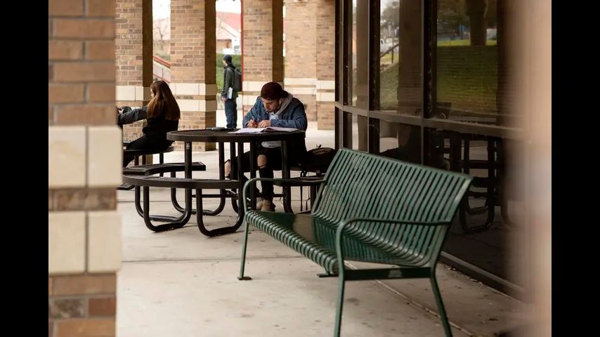 Texas community colleges see biggest enrollment recovery since the pandemic