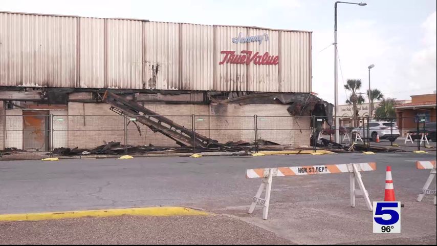 Stefano’s Brooklyn Pizza hosting fundraiser to support Johnny’s True Value employees impacted by fire