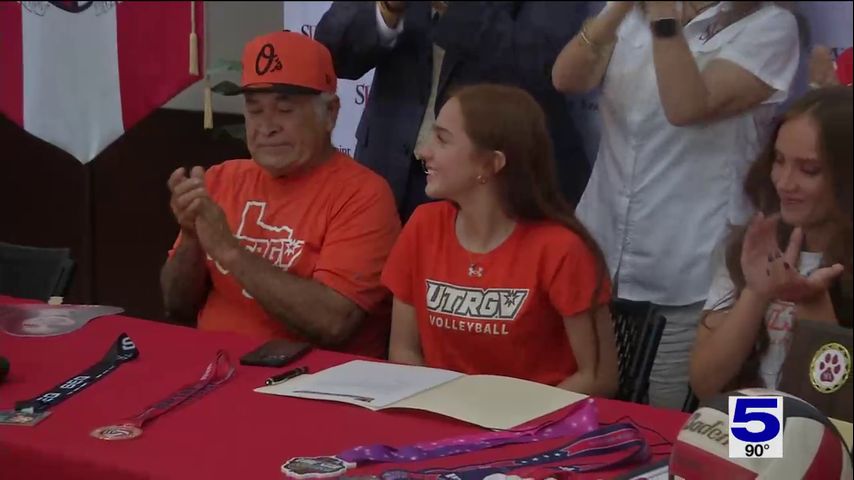 St. Jospeh Academy's Carmina Tijerina signs with UTRGV Volleyball