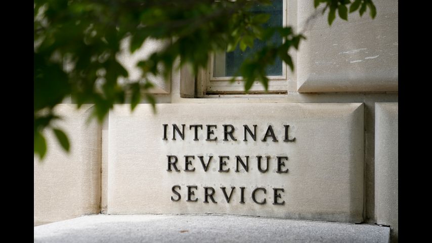 Pastors who endorse political candidates shouldn't lose tax-exempt status, IRS says in filing
