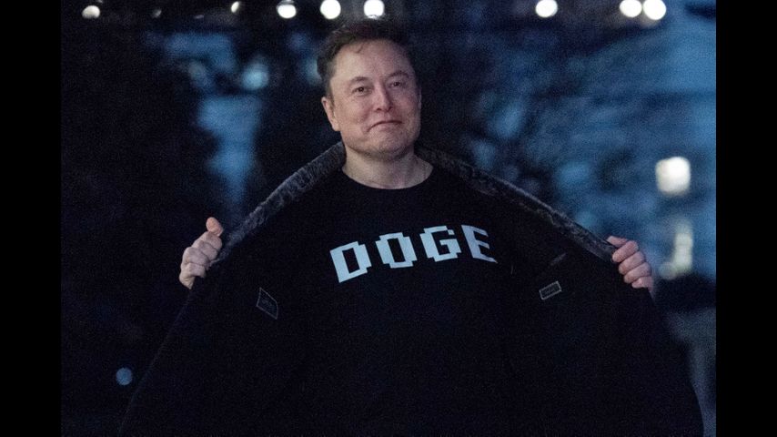 Trump administration asks Supreme Court to let DOGE access Social Security systems