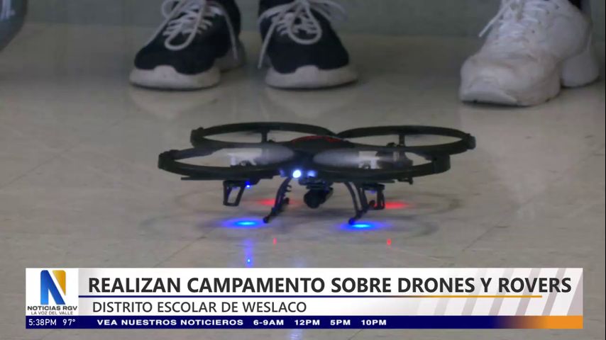 Estudiantes de Weslaco participan en campamento sobre drones y tecnología
