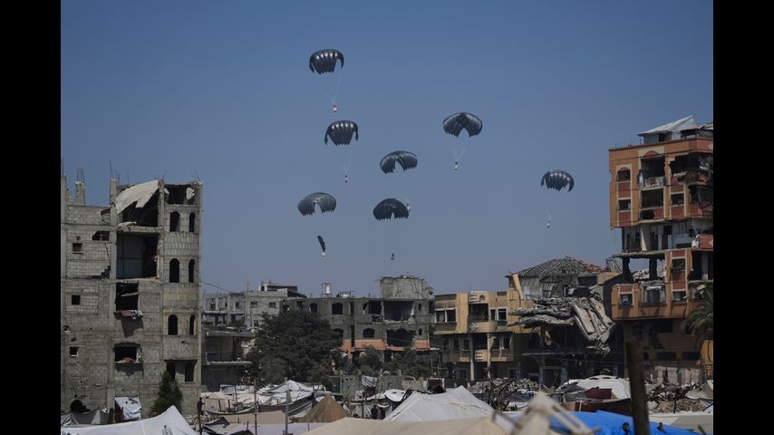 Israel begins daily pause in fighting in 3 Gaza areas to allow 'minimal' aid as hunger grows