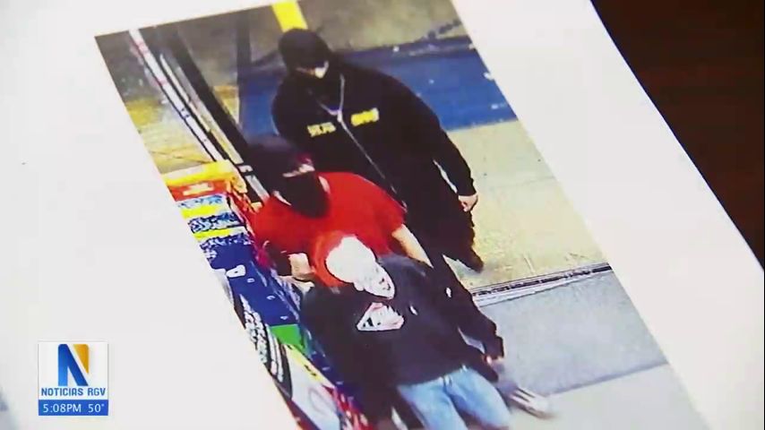 Policía busca a 3 hombres tras el robo a mano armada de tienda Dollar General en Harlingen