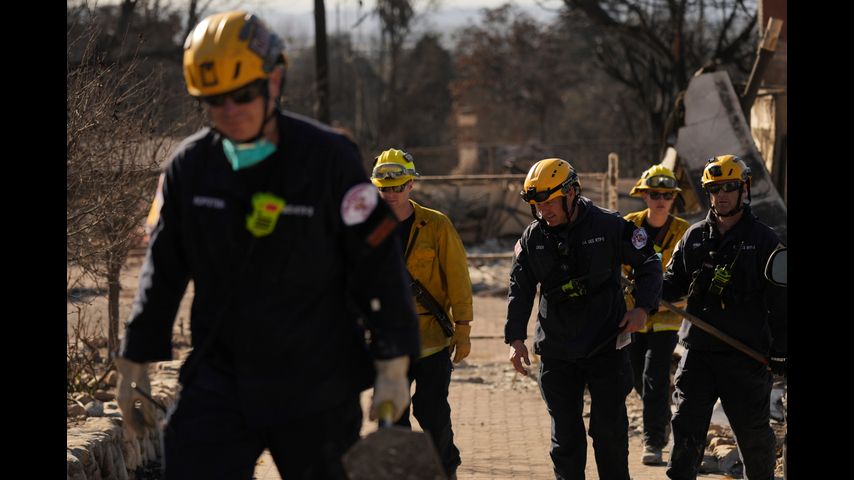 Southern California faces new wildfire warnings as near hurricane-force winds regain strength