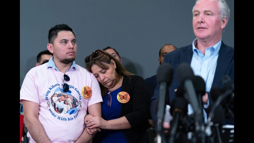 Trump officials must report efforts, if any, to return Kilmar Abrego Garcia, judge rules