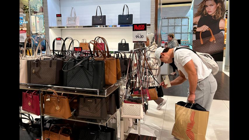 Holiday shoppers increased spending by 3.8% despite higher prices