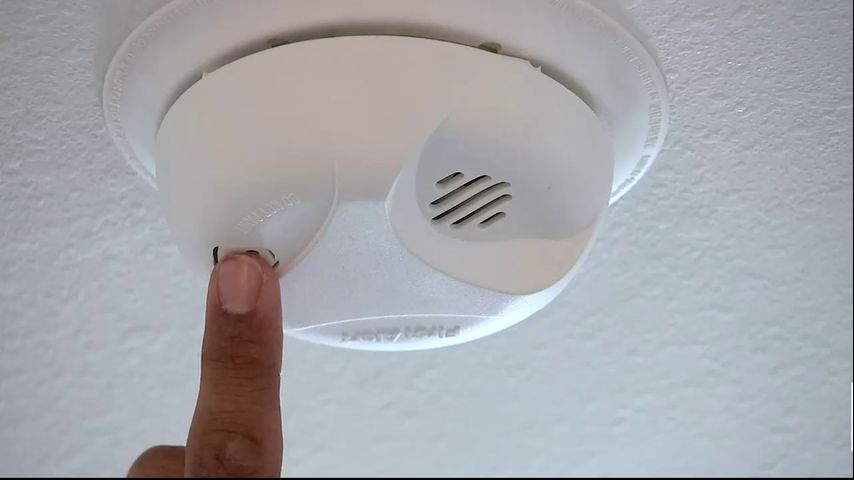 Edinburg firefighters installing smoke detectors for free for qualifying residents