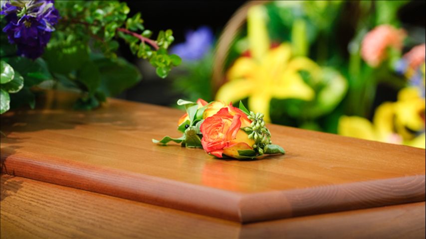 Coroner apologizes after family buries wrong person