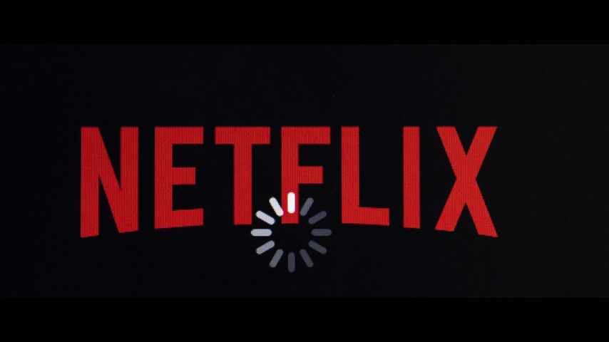 Netflix still piling up viewers and big programming bills