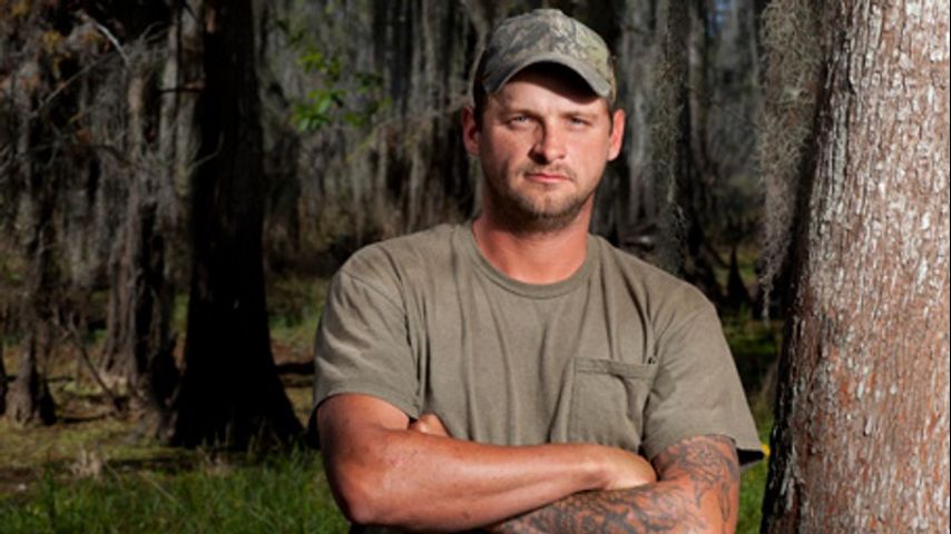 Swamp People's Randy Edwards dies in fatal crash.