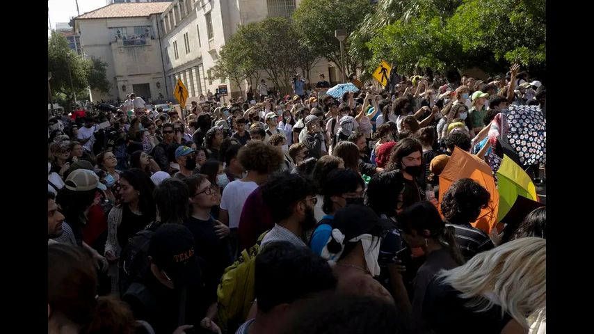 79 arrested amid second crackdown on UT-Austin campus