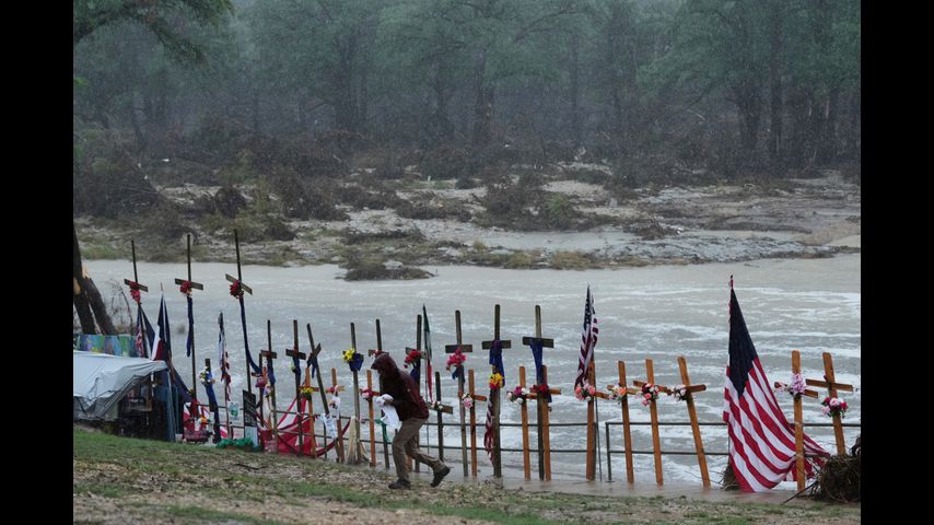 Search for Texas flood victims paused as heavy rains bring new threat of high waters