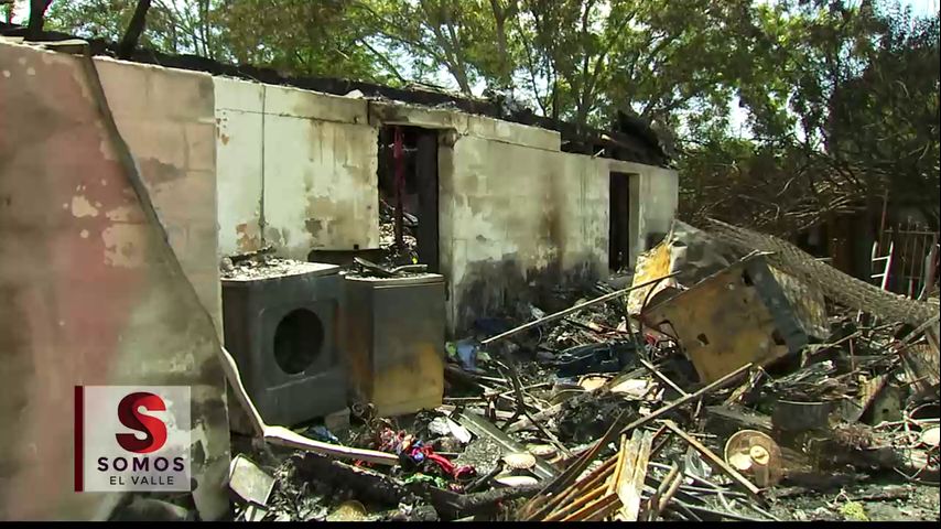 Tres familias pierden sus viviendas tras incendio en Brownsville