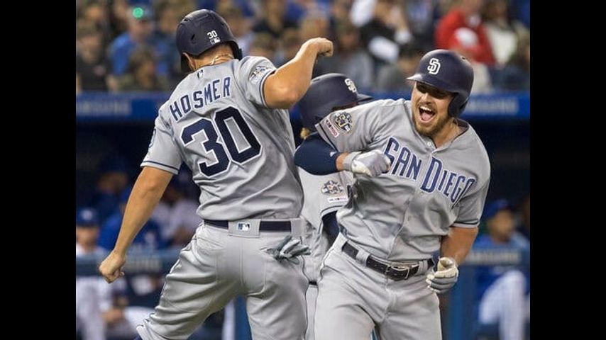 Padres hit team-record 7 HRs, rout Jays 19-4, win 5th in row