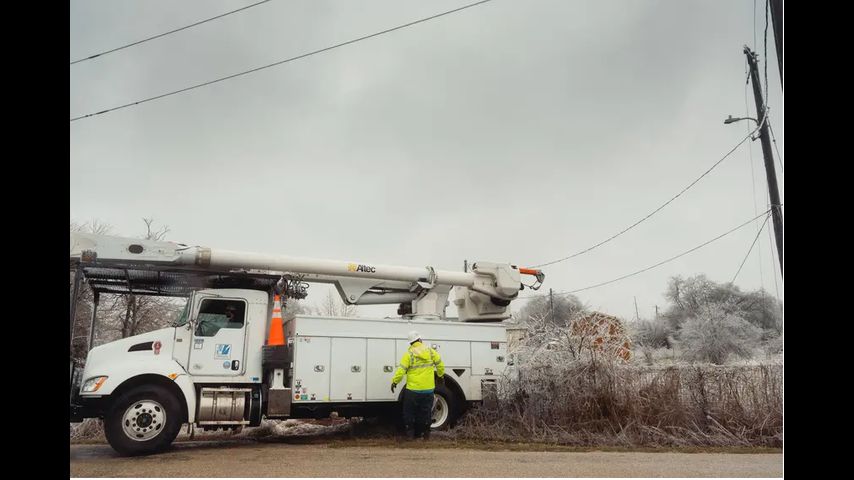 Hundreds of thousands of Texans still don’t have heat, and some Austin-area outages could last until Friday