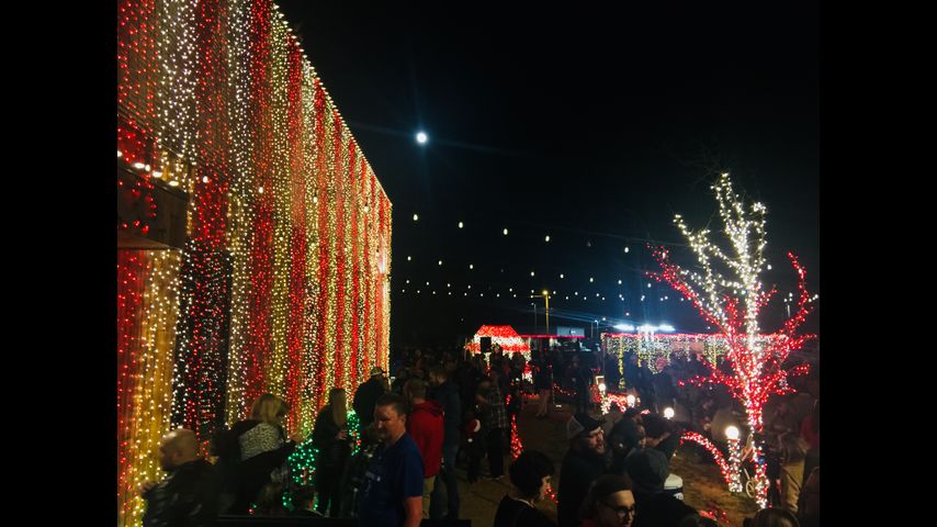 Candy Cane Crib Expands Glowing Light Show To Logboat Brewing Company