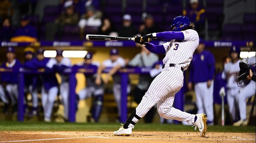 LSU's Dylan Crews earns nation's top collegiate hitter award