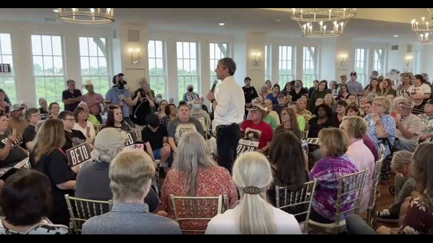 Beto O'Rourke responds to heckler over Uvalde with expletive