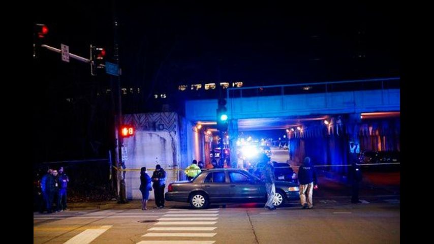 Chicago police: 2 officers die after being struck by train