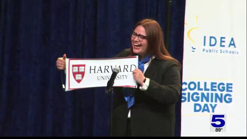 IDEA senior celebrates acceptance into Harvard University