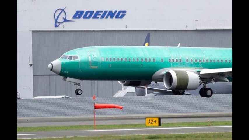 Shadow of 2 deadly crashes hangs over Boeing's 1Q earnings