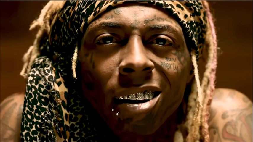 Rapper Lil Wayne charged with federal gun offense in Florida