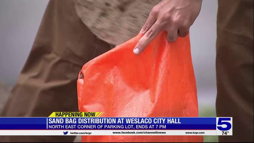 City of Weslaco distributing sandbags at city hall