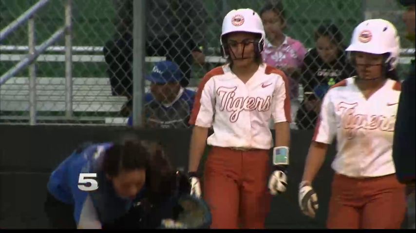 Mercedes Softball Using Family Atmosphere for Playoff Success