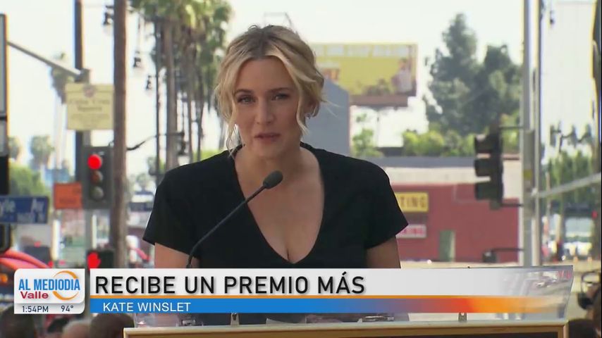 Kate Winslet recibe premio por su película 'Lee'
