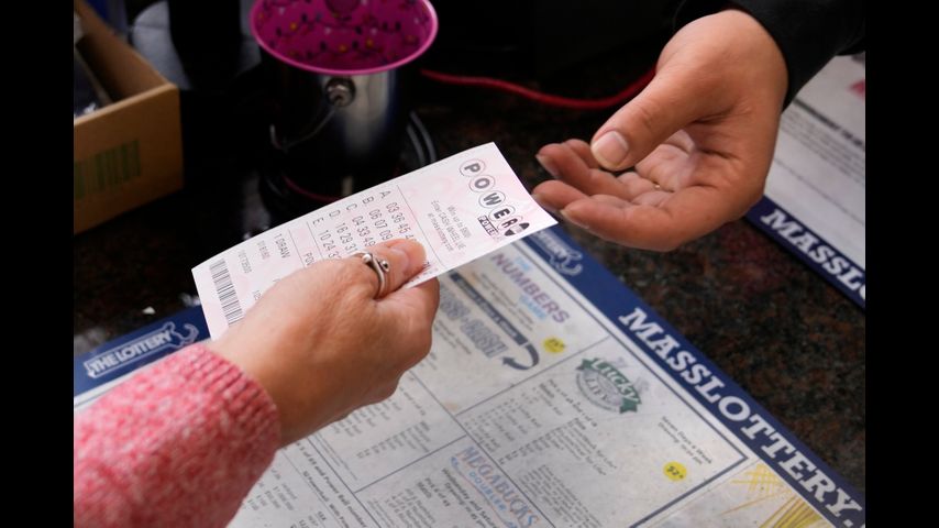 Powerball jackpot jumps to $975 million after another drawing without a big winner