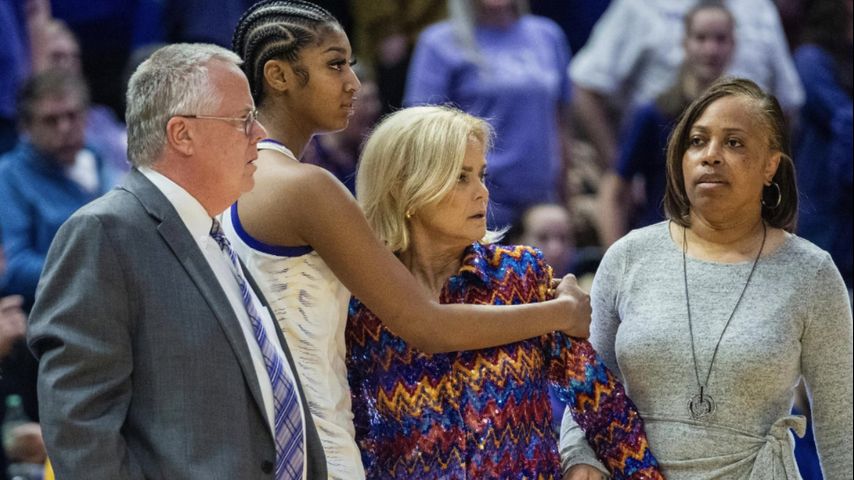 Fargas leaves as LSU women's basketball coach amid speculation Kim Mulkey  will take job