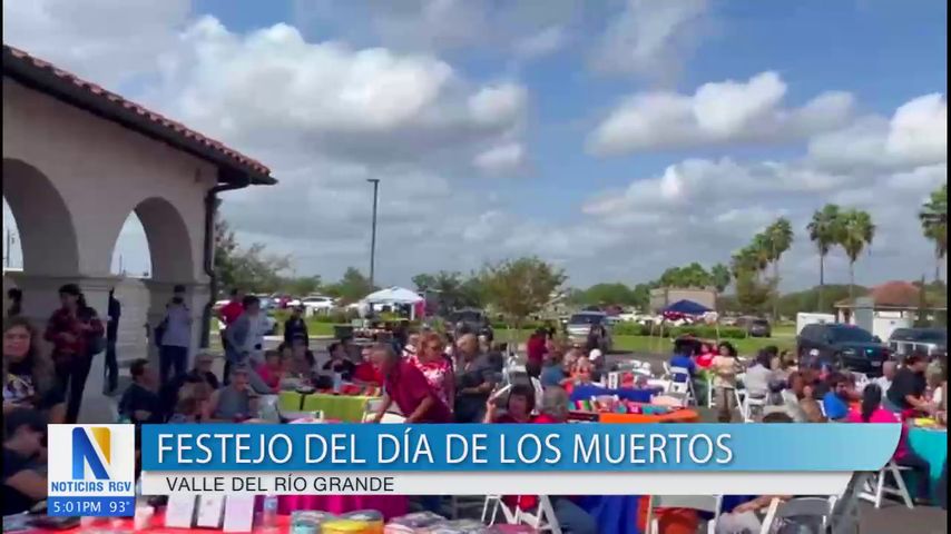 Homenaje a los difuntos en el Valle en una emotiva celebración del 'Día de Muertos'