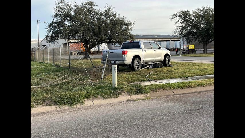 Vehicle crash causes gas leak in Edinburg