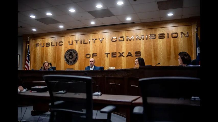 Texas lawmakers question agency's ability to oversee $5 billion energy loan program after initial glitch