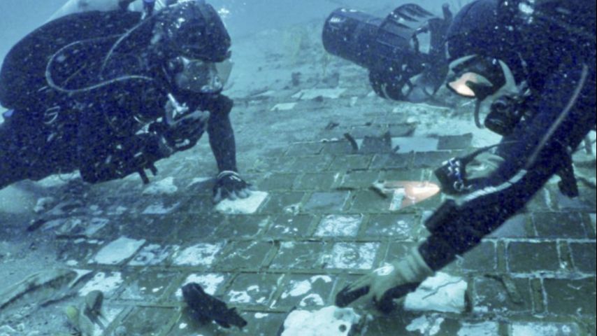 Section of destroyed shuttle Challenger found on ocean floor - Vimarsana News