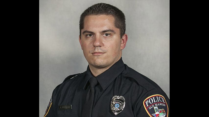 Sospechoso embosca a policías en Texas; dos muertos