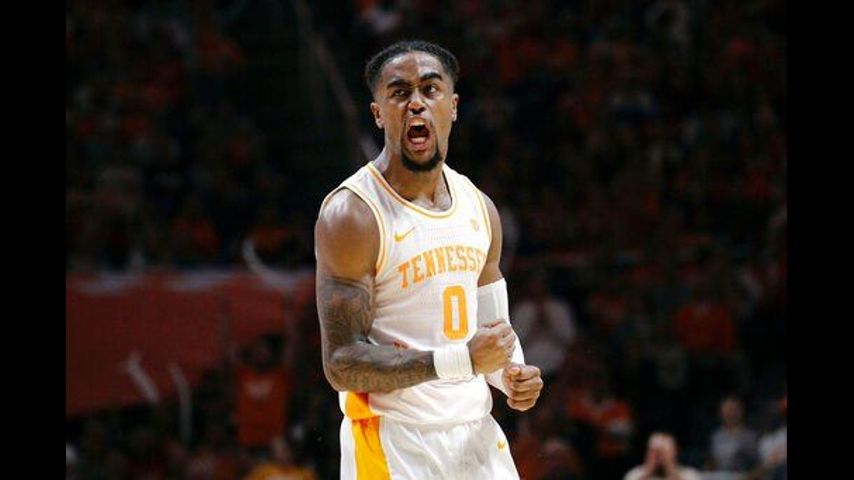 Tennessee moves to No. 1 in AP Top 25, Duke drops to No. 2