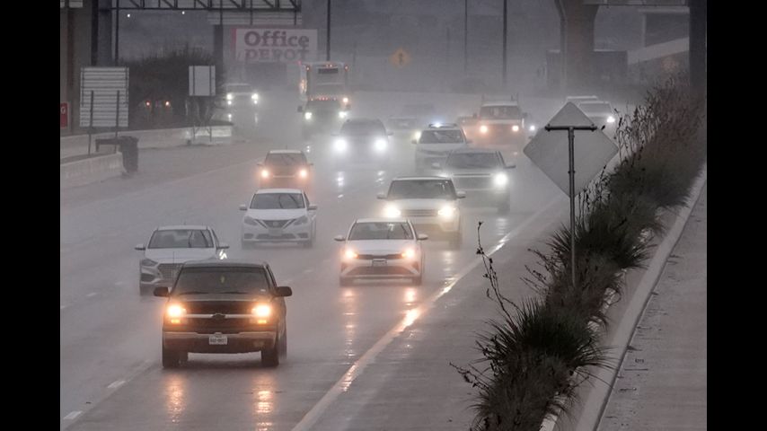 Powerful thunderstorms rumble across Texas, delaying holiday travel