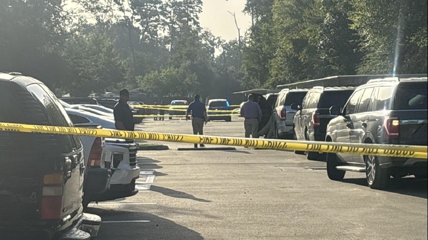 1 person dead after early Monday morning shooting at Livingston Parish apartment complex