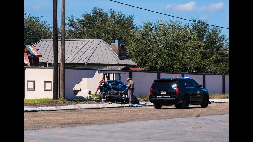 Conductor y pasajero de Elsa mueren en accidente de Weslaco, DPS investiga